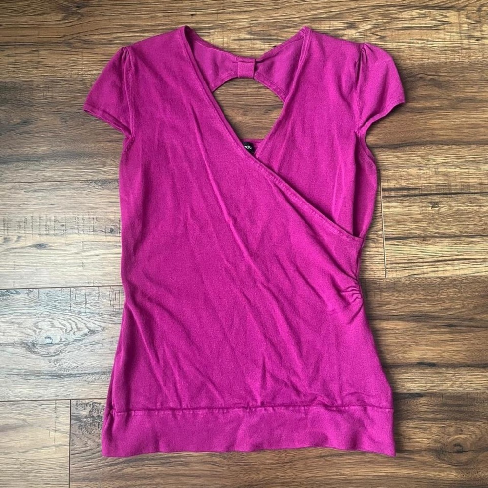 Le Chateau‎ Magenta Cut Out Knit Top Women L Wrap Style Y2K Minimalist Tee